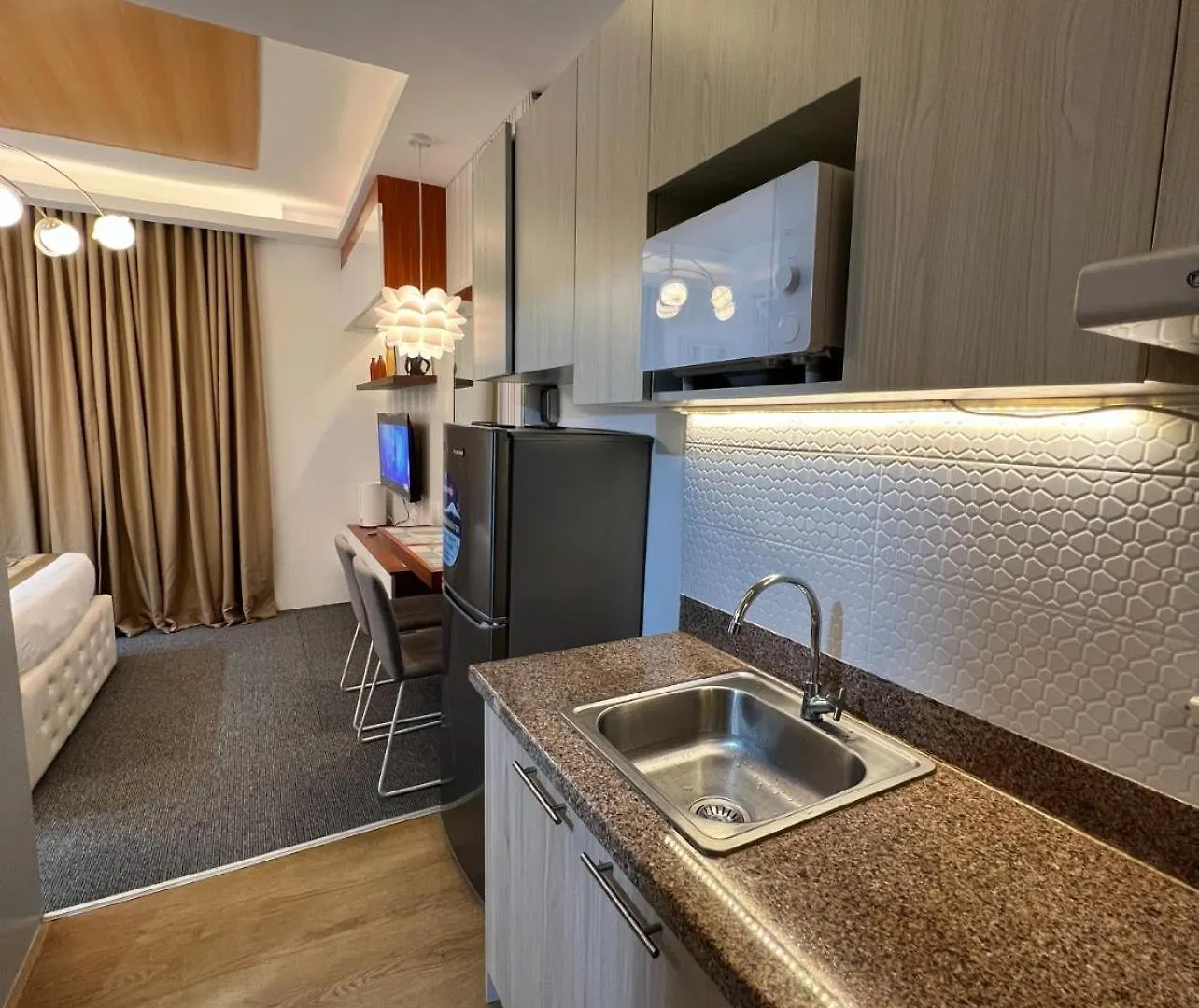 Messatierra Unit 1526-Rinanns Staycation Davao Philippines