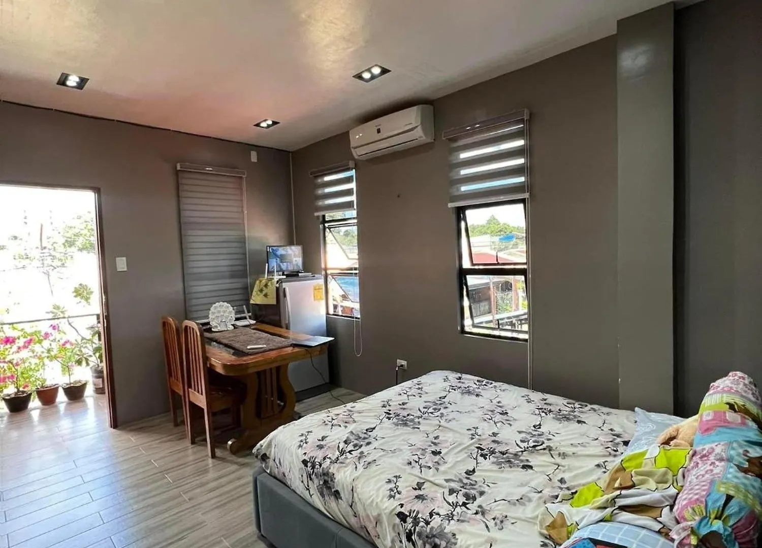 Aparthotel Messatierra Unit 1526-Rinanns Staycation Davao Philippines